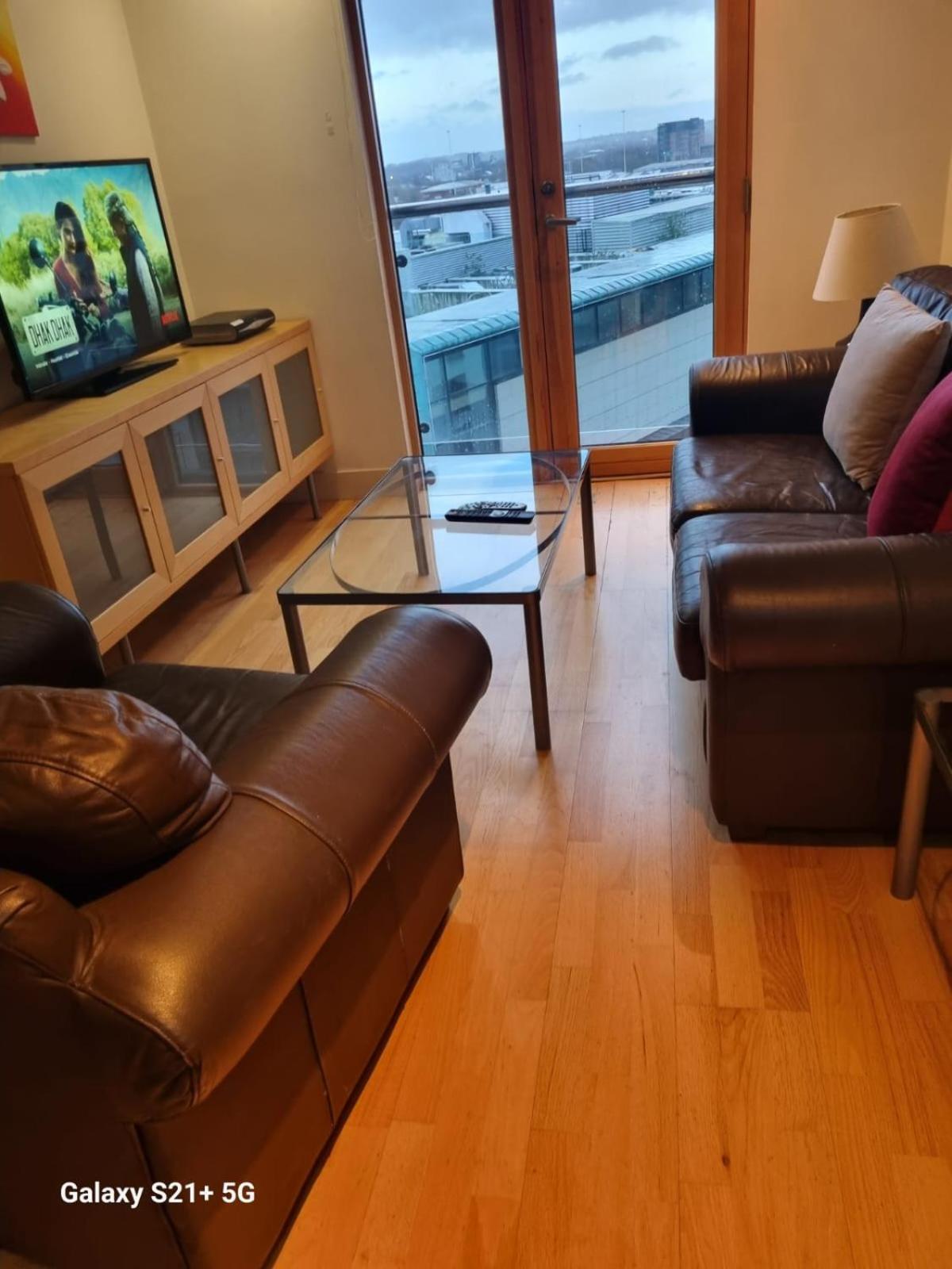 Rooshaus Leeds Docks Apartment Exterior photo