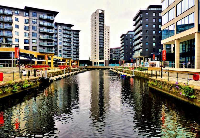 Rooshaus Leeds Docks Apartment Exterior photo